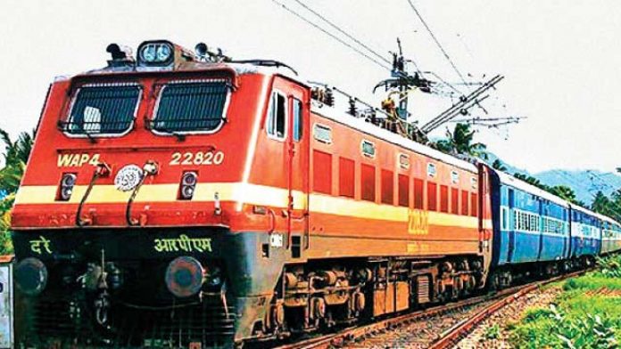 Indian Railway Rules : Those rules of the railway, about which it is important to know, otherwise there will be trouble in the journey Indian Railway Rules : Those rules of the railway, about which it is important to know, otherwise there will be trouble in the journey