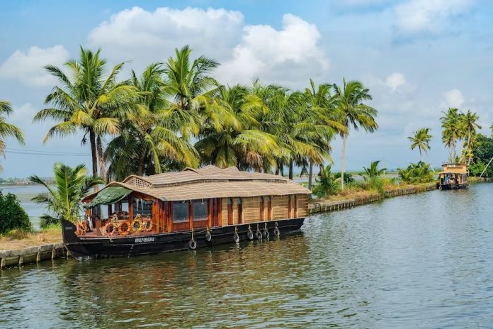 IRCTC Kerala Tour: 6 Days Kerala Tour Only Rs.12,000... IRCTC Special Package From Hyderabad, view details