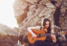 Life Style: the floral dupatta like this, every dress will look new Life Style: the floral dupatta like this, every dress will look new