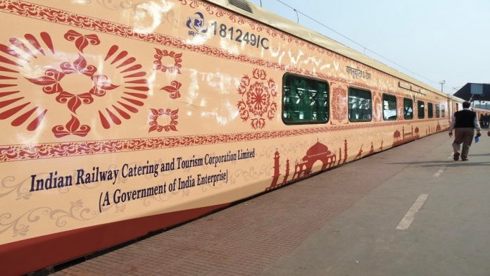 IRCTC is giving the opportunity to visit Kashi and Gangasagar, know the details of booking